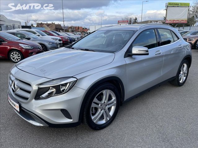 Mercedes GLA
